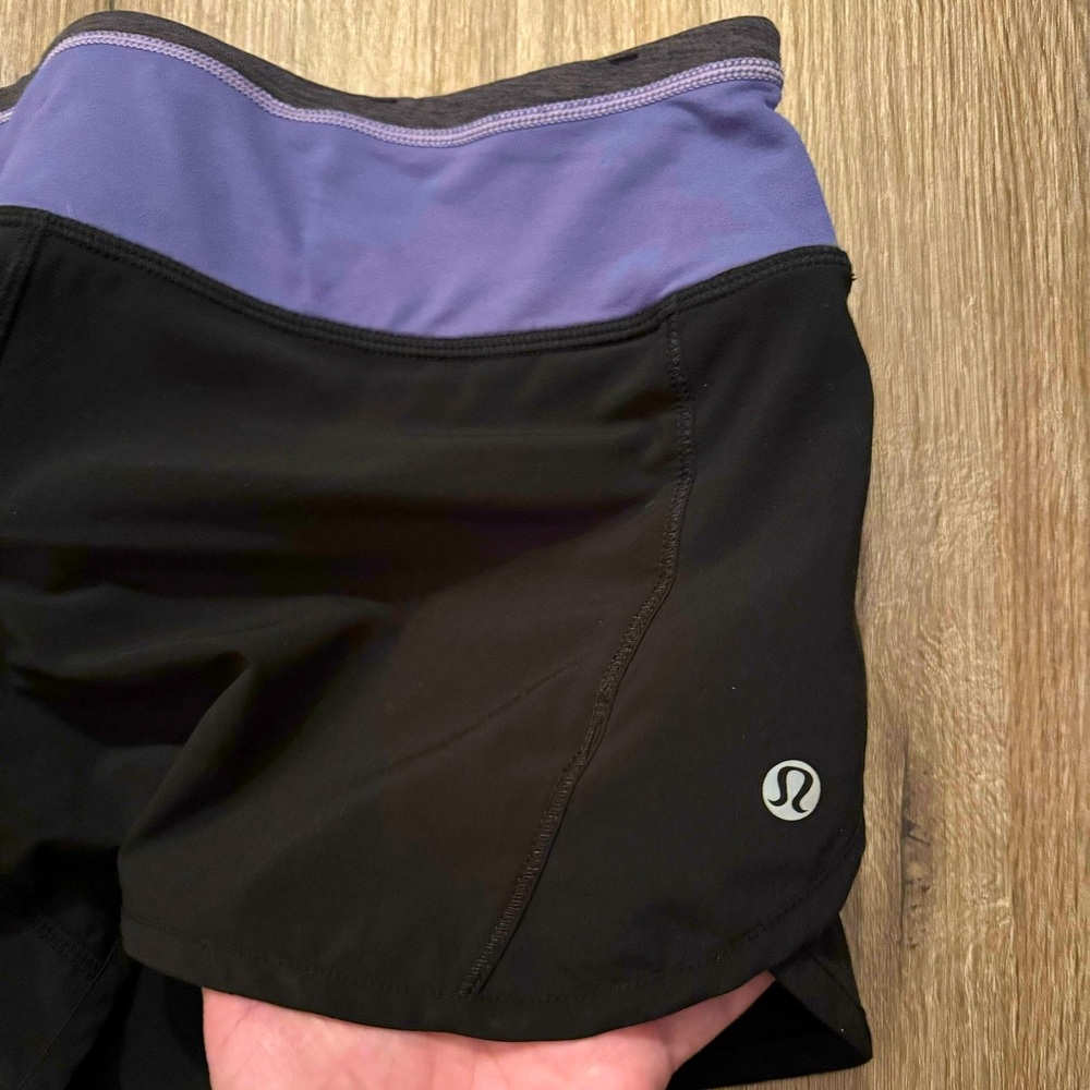 Lululemon Speed Up Shorts - Picture 4 of 8